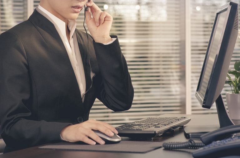 How to handle negative reviews online